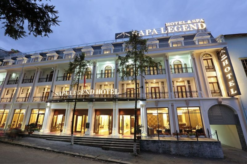 Giá phòng vừa phải và vị trí thuận tiện là những ưu điểm của khách sạn Sapa Legend Hotel & Spa